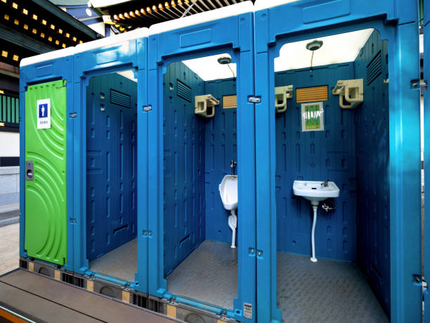 Best Porta potty delivery and setup  in Cape Coral, FL